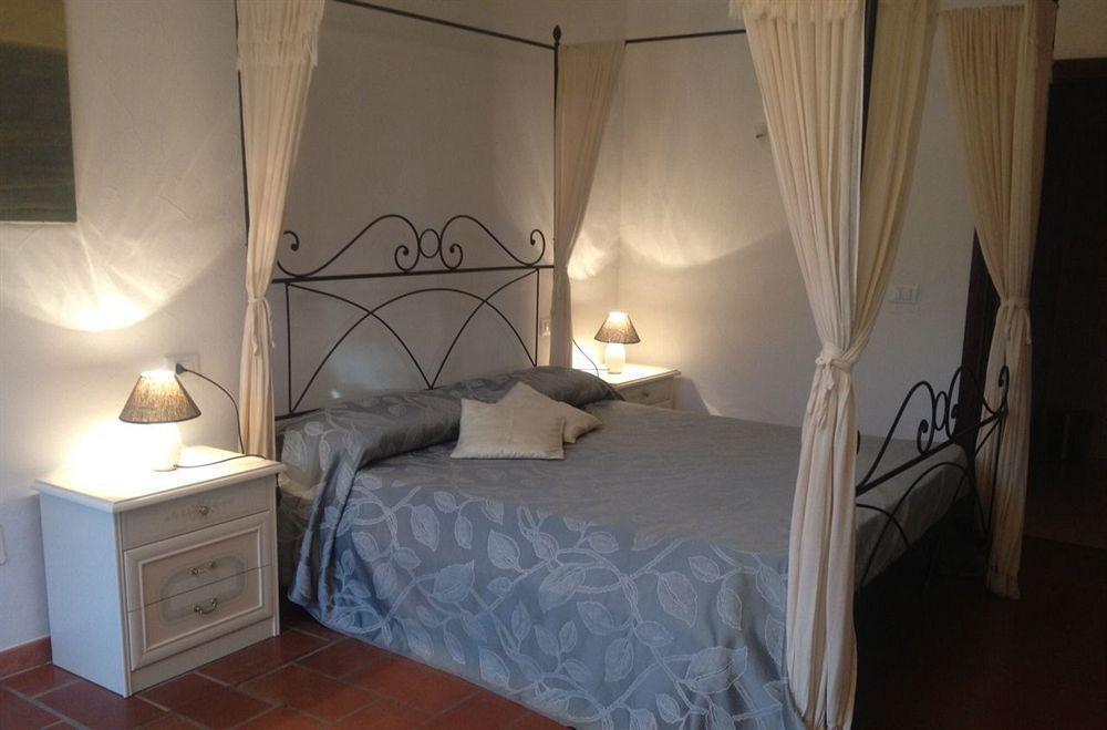 Campo Di Carlo Guest House Sassetta Ngoại thất bức ảnh